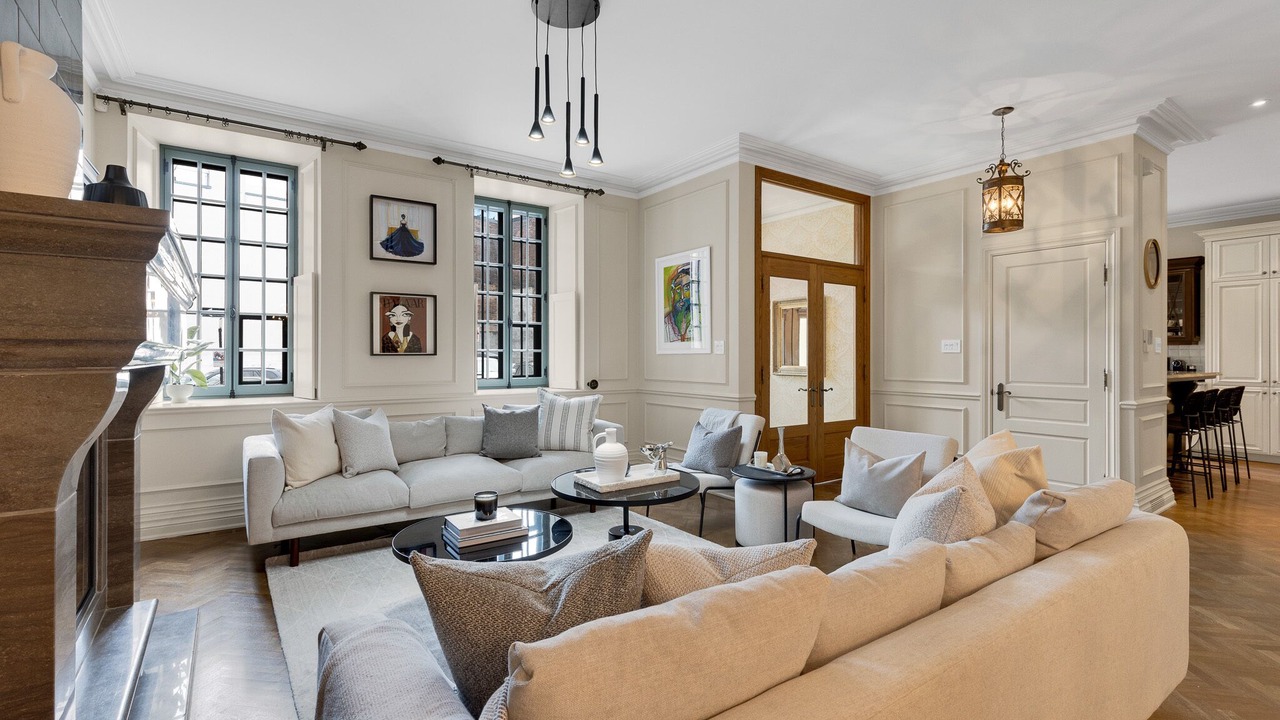 Photo of Livingroom in International District