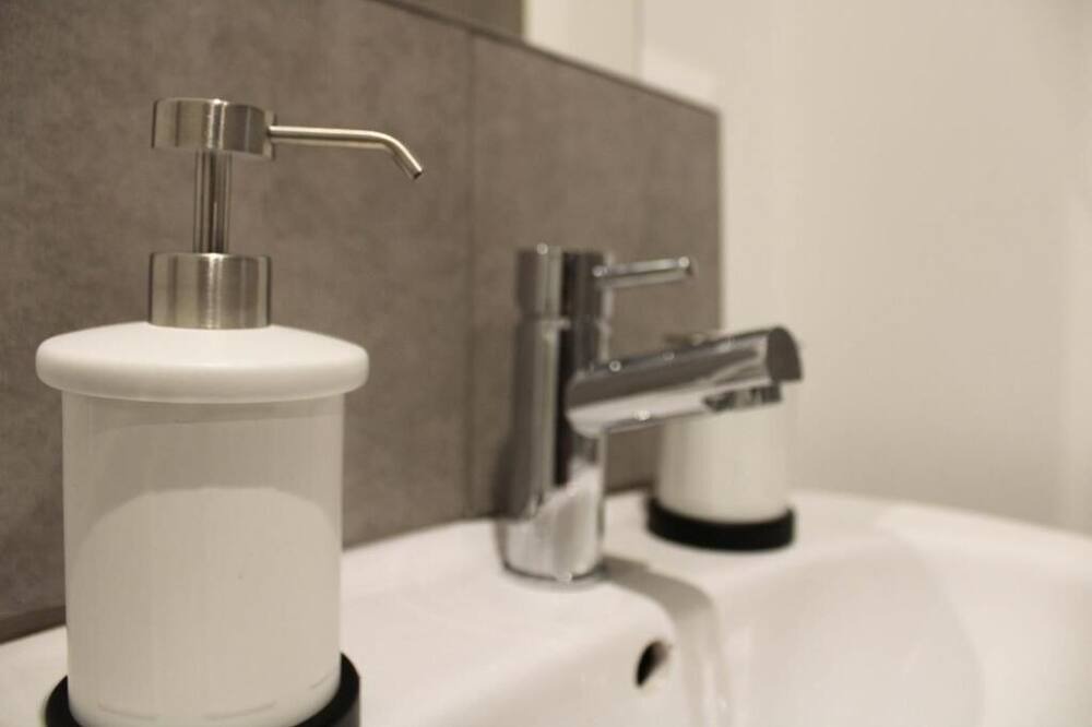 Photo of Bathroom in Abingdon