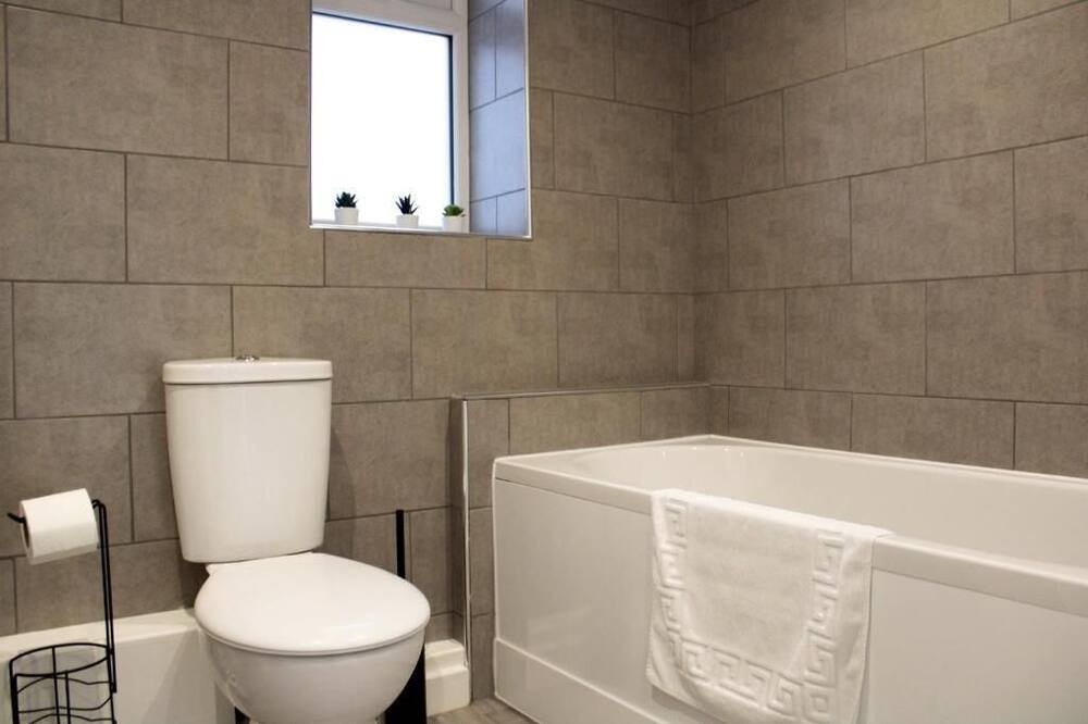 Photo of Bathroom in Abingdon