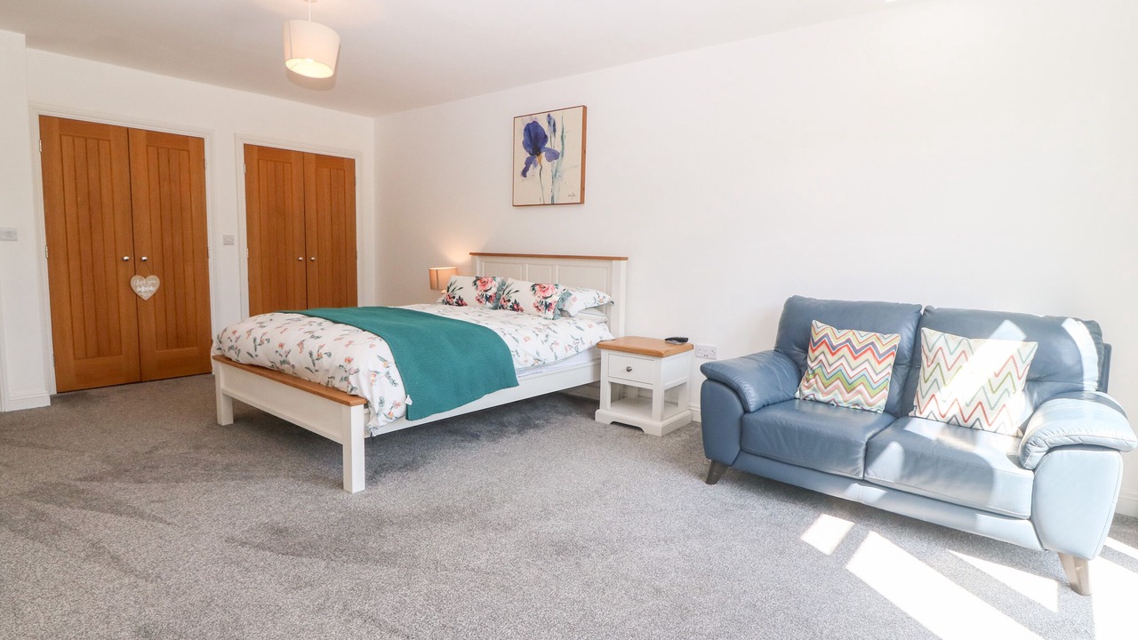 Photo of Others in Tremadog