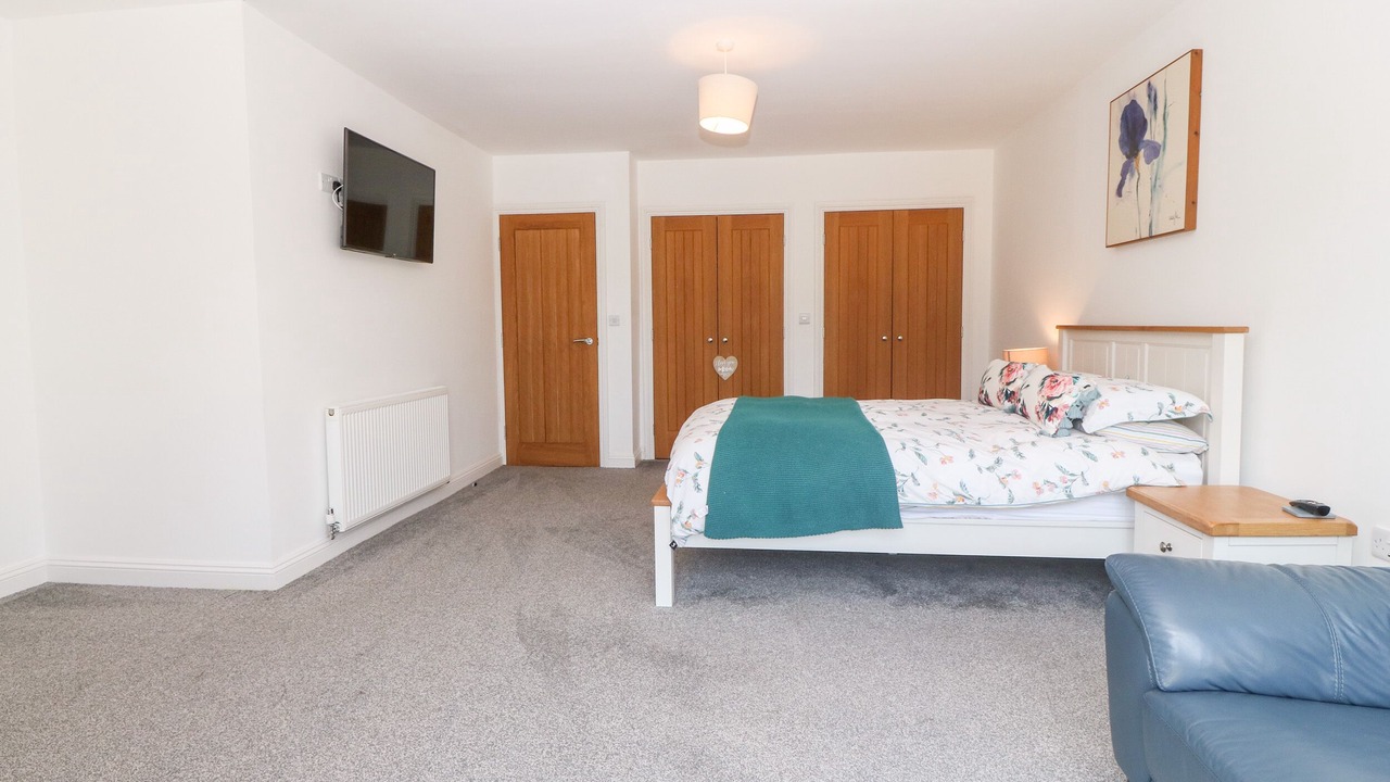 Photo of Others in Tremadog