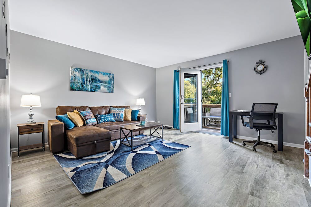 Photo of Livingroom in Yorkville