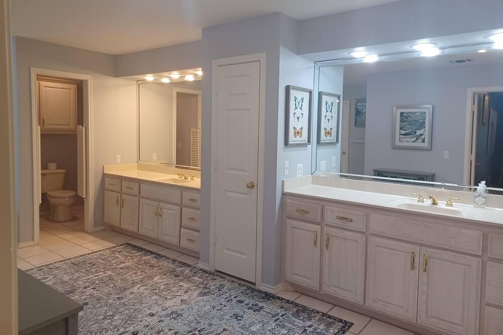 Photo of Bathroom in Paris