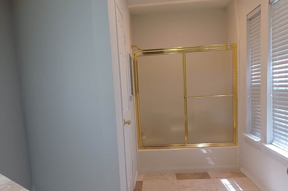 Photo of Bathroom in Paris