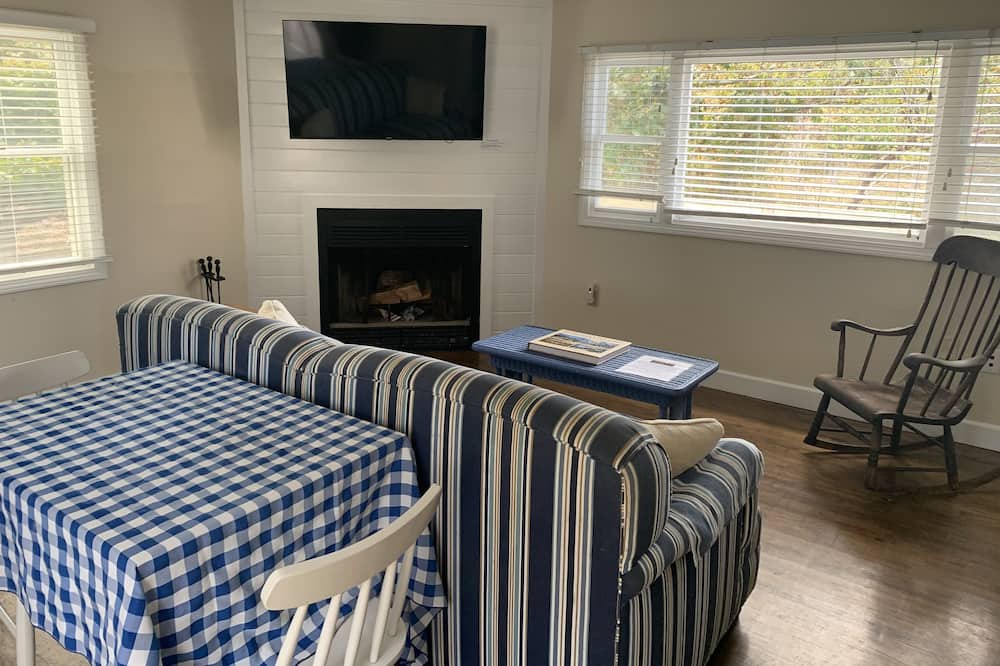 Photo of Others in Menemsha