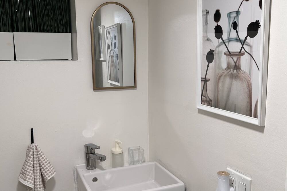 Photo of Bathroom in Belleville