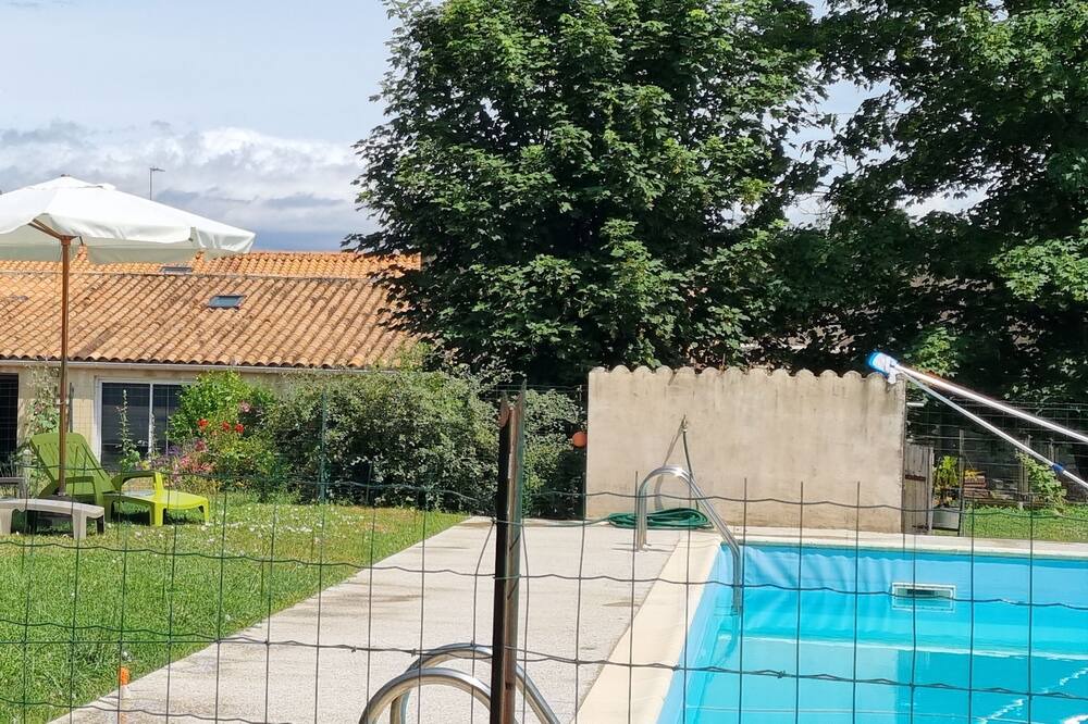 Photo of Outdoor in Nalliers