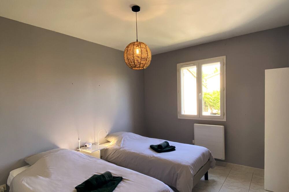 Photo of Bedroom in Entraigues-sur-la-Sorgue
