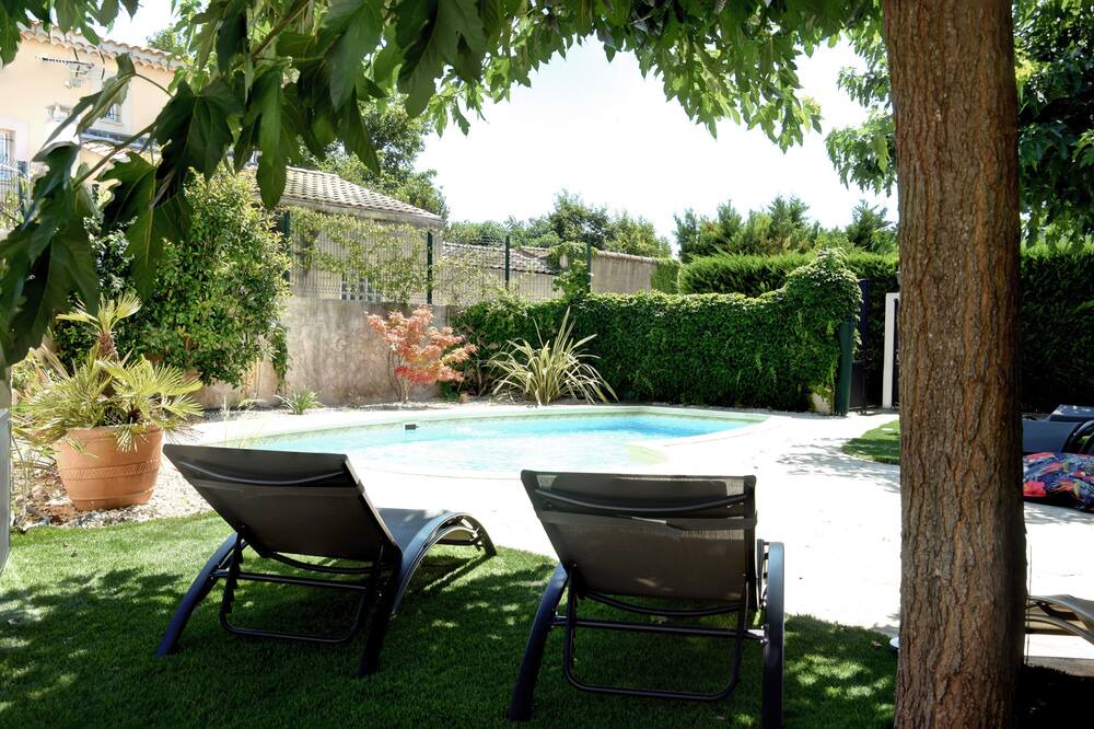 Photo of Outdoor in Entraigues-sur-la-Sorgue