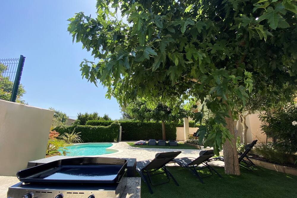 Photo of Outdoor in Entraigues-sur-la-Sorgue
