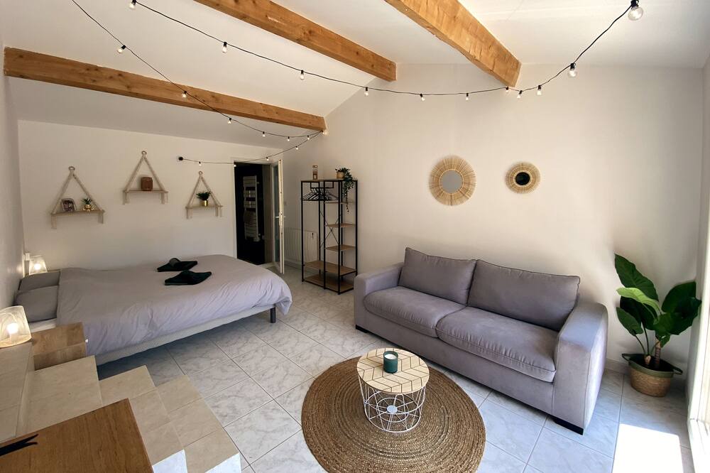 Photo of Bedroom in Entraigues-sur-la-Sorgue