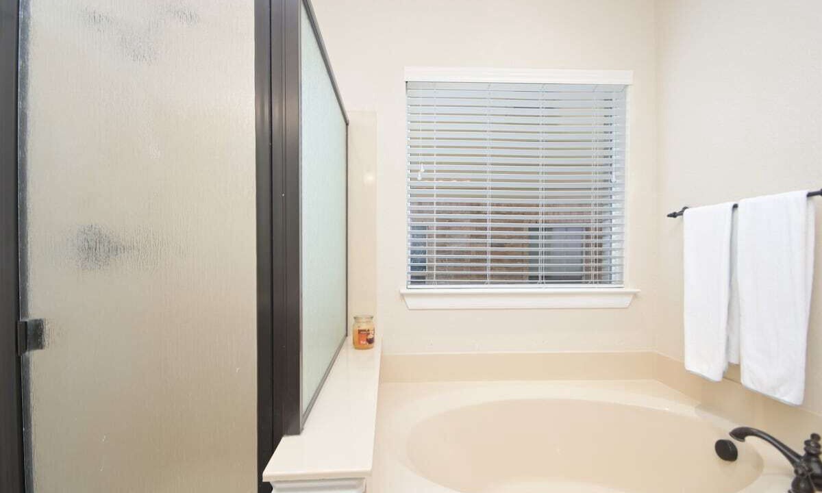 Photo of Bathroom in Far North Central