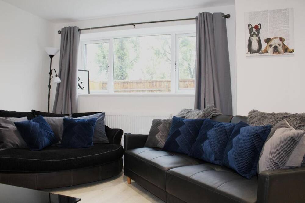 Photo of Livingroom in Didcot