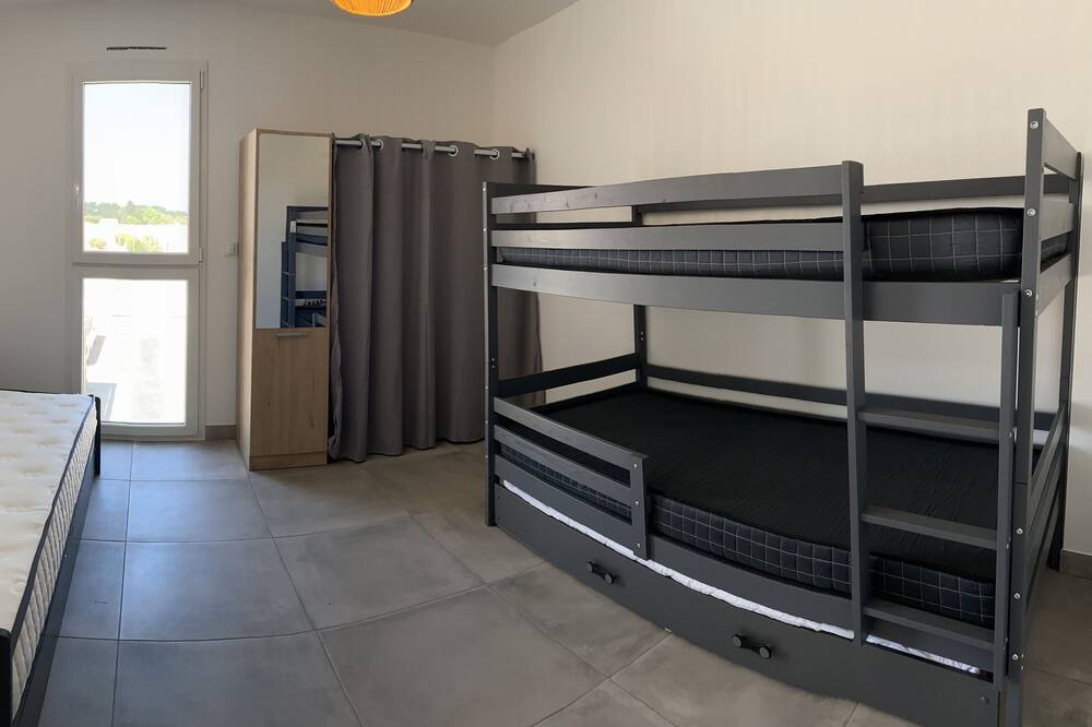 Photo of Bedroom in Brem Sur Mer