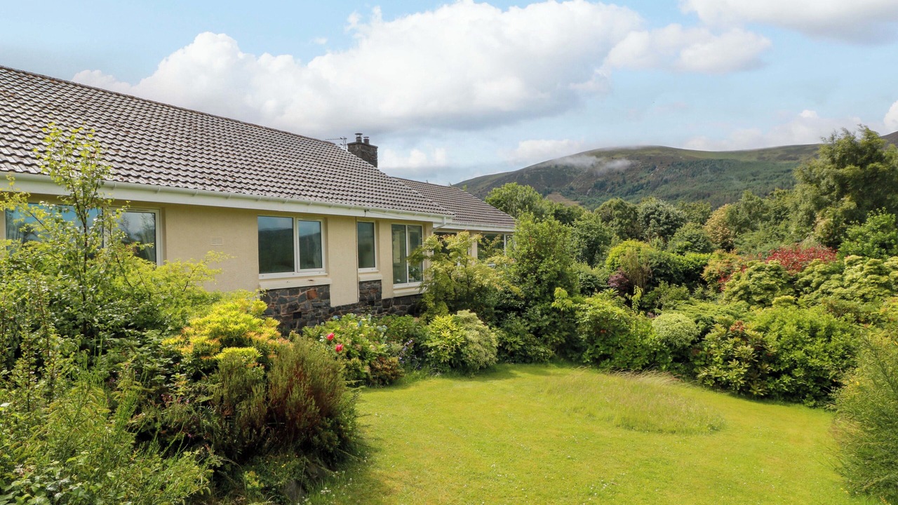 Photo of Others in Bankend