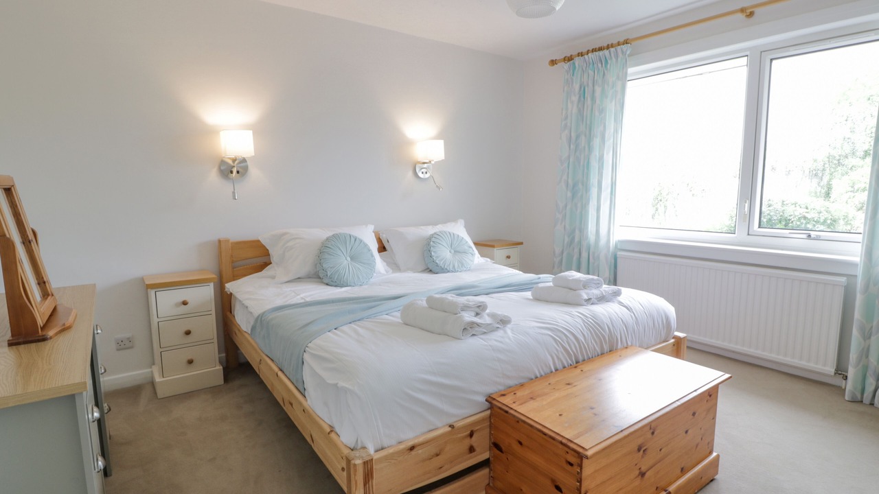 Photo of Others in Bankend