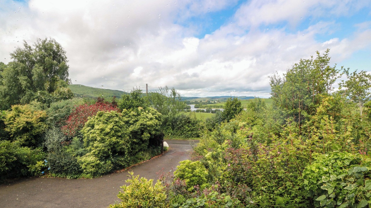 Photo of Others in Bankend