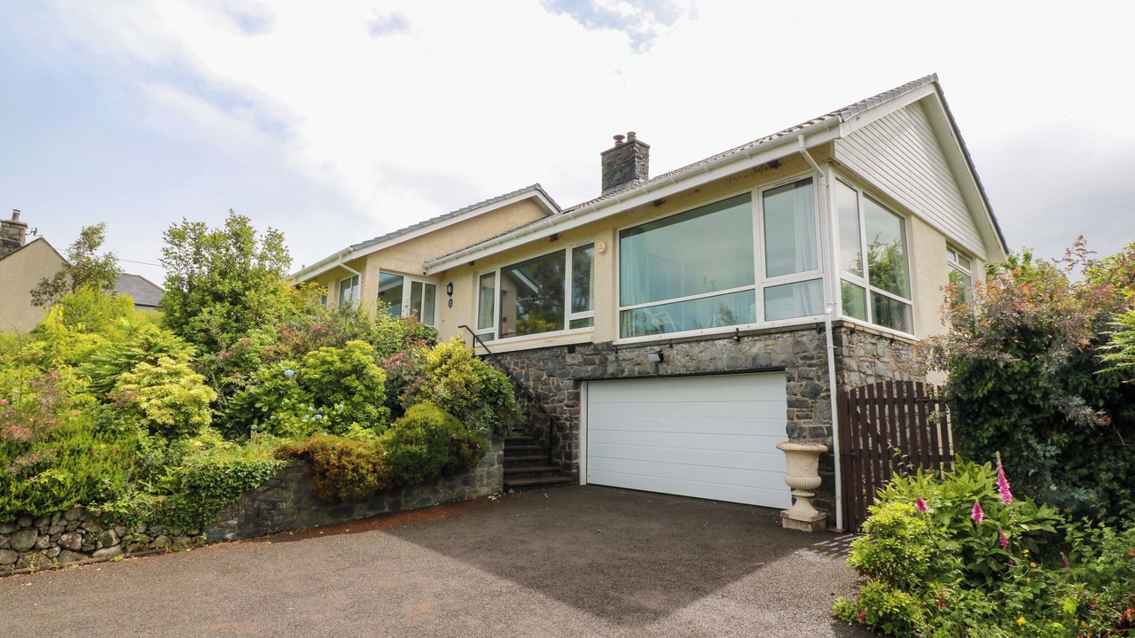 Photo of Outdoor in Bankend