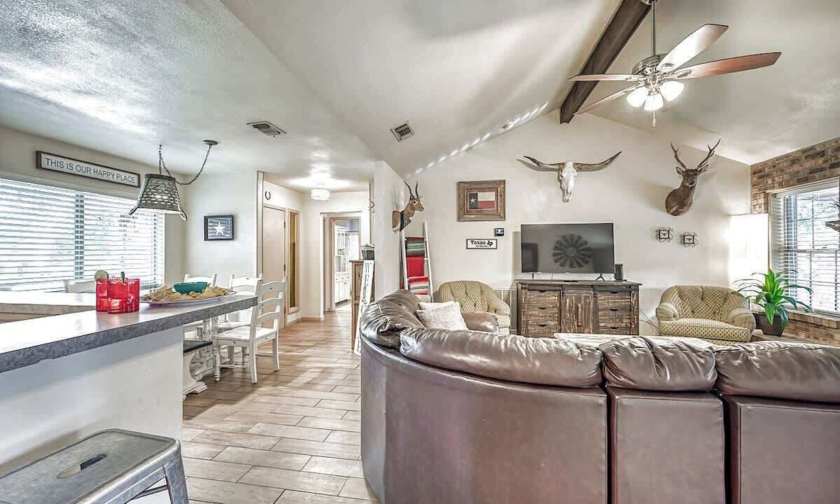 Photo of Livingroom in Kerrville