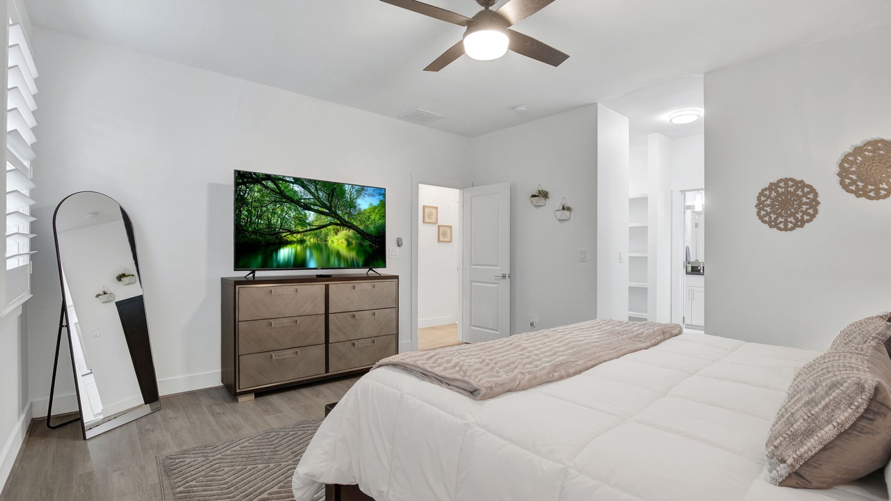 Photo of Bedroom in Waterford On Lake Travis