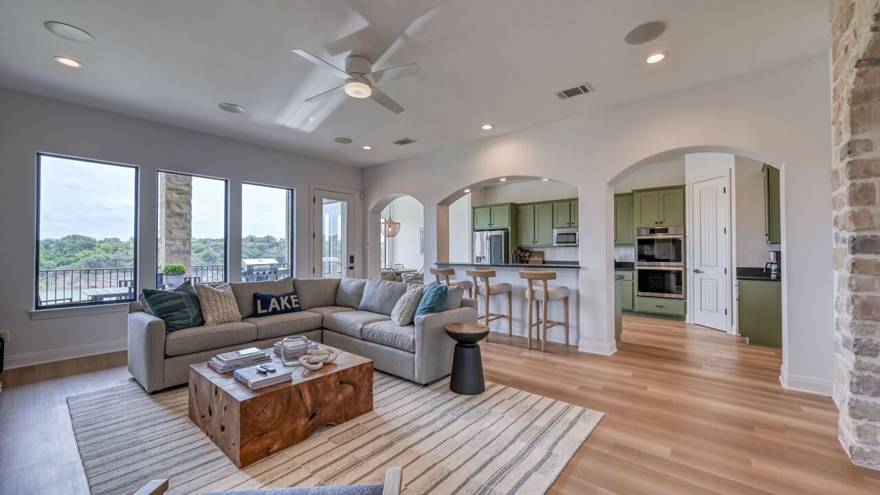 Photo of Livingroom in Spicewood