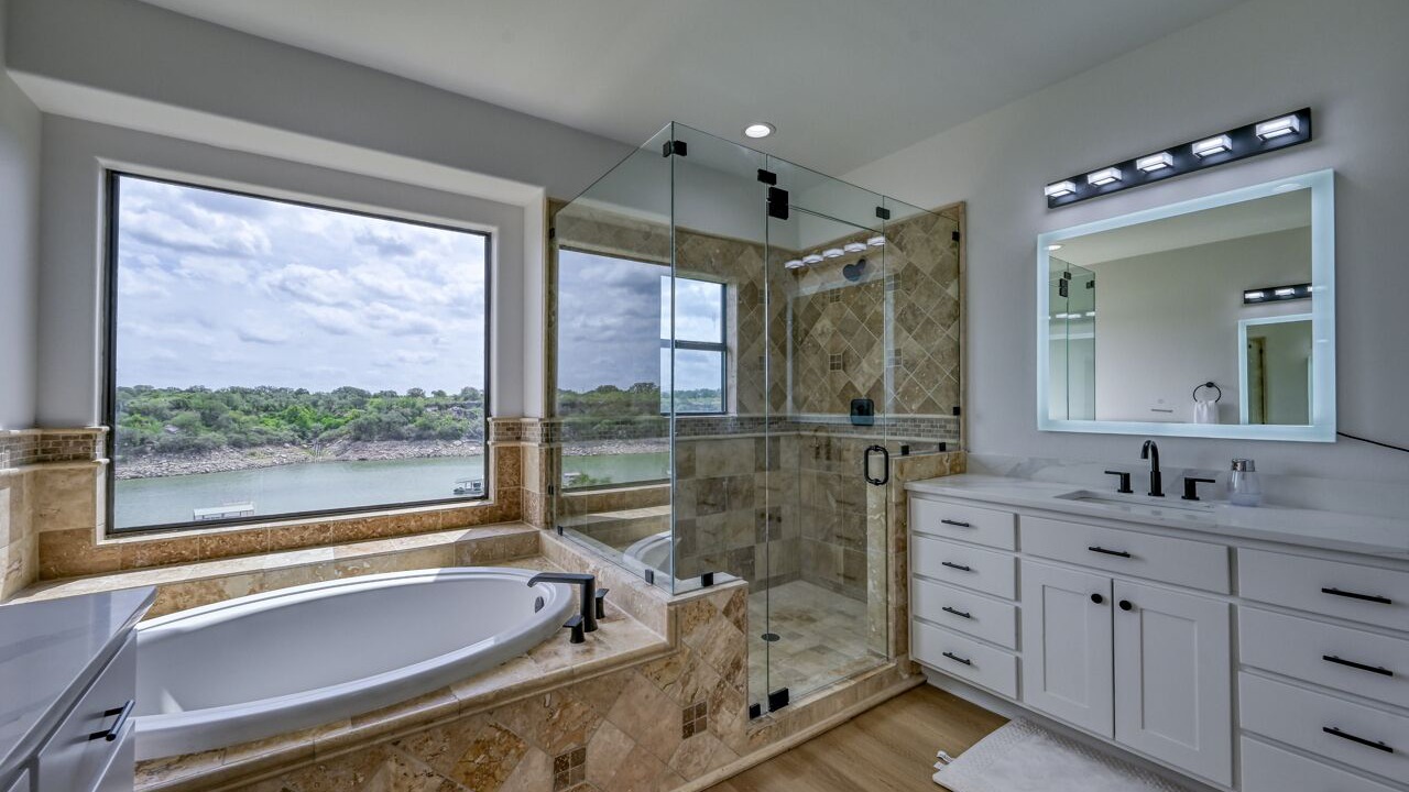 Photo of Bathroom in Spicewood