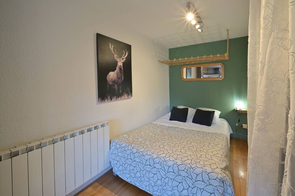 Photo of Bedroom in Campan