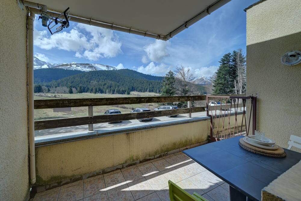 Photo of Outdoor in Campan