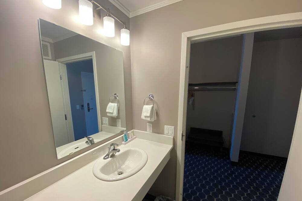 Photo of Bathroom in Rivers