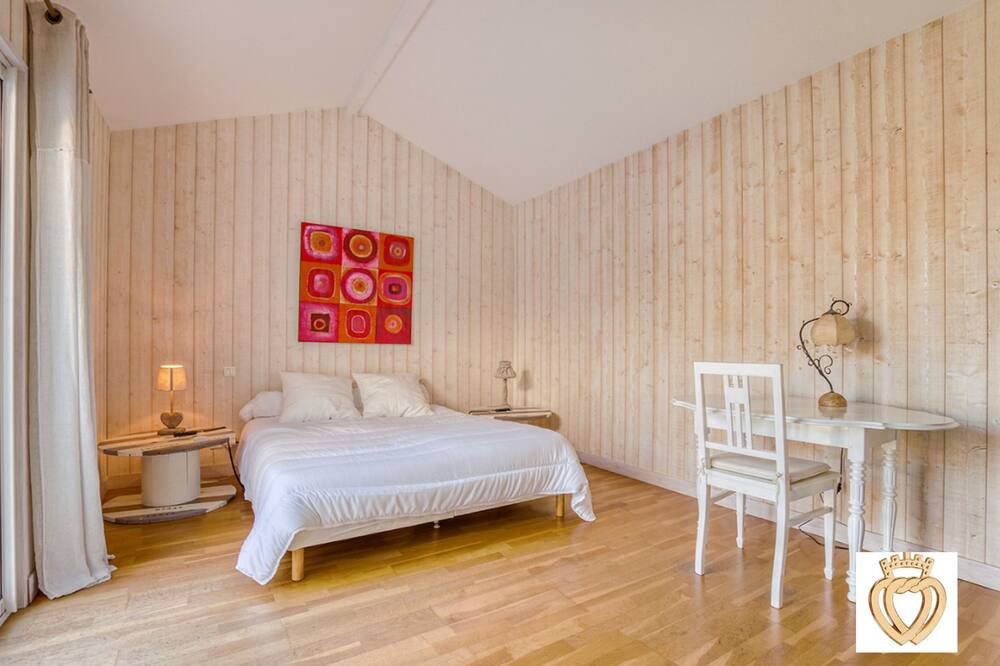 Photo of Bedroom in Saint-Hilaire-de-Riez