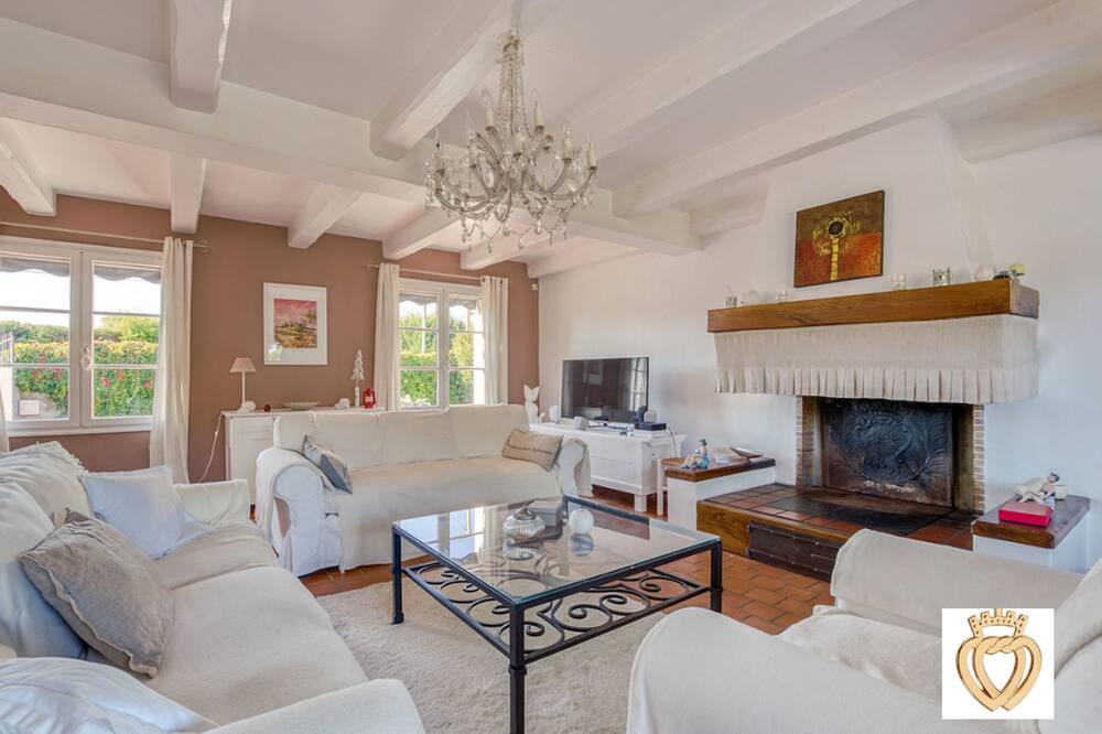 Photo of Livingroom in Saint-Hilaire-de-Riez