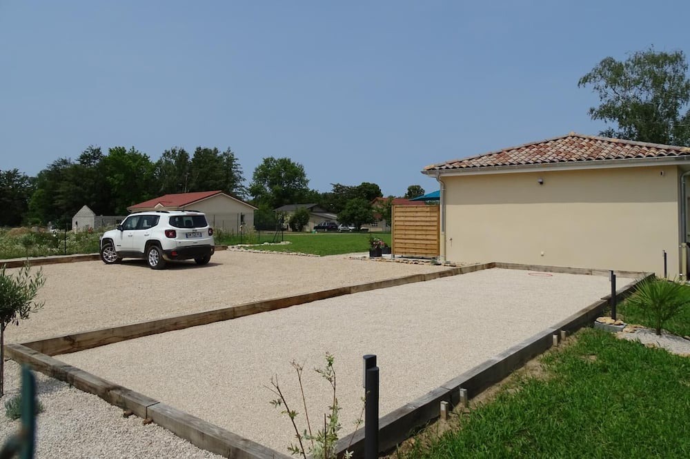 Photo of Outdoor in Cuisery