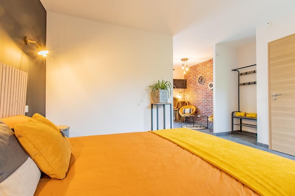 Photo of Bedroom in Cuisery