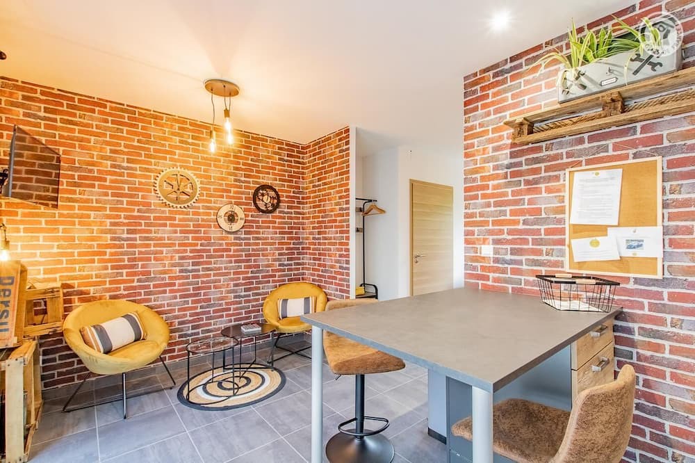 Photo of Others in Cuisery