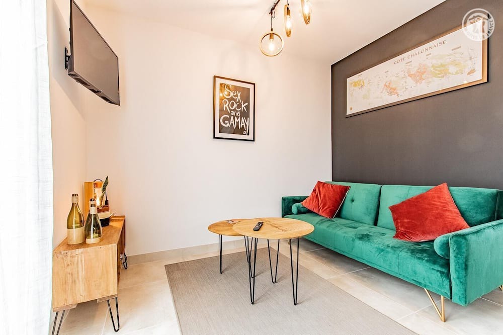 Photo of Livingroom in Cuisery