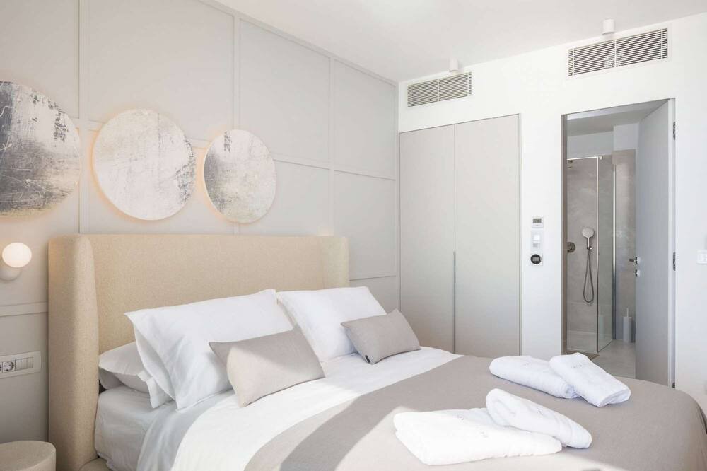 Photo of Bedroom in Blato