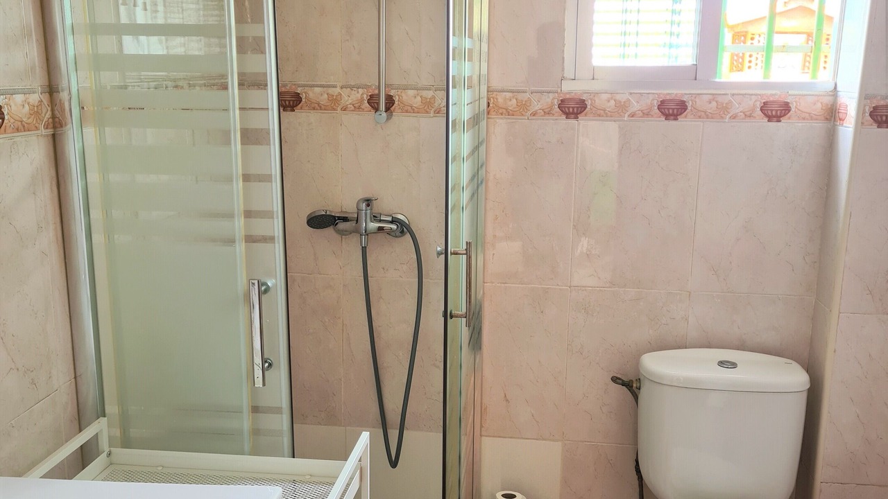 Photo of Bathroom in Catadau