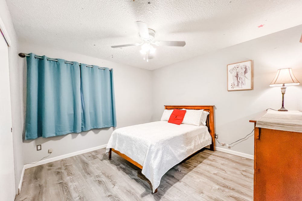 Photo of Bedroom in Prineville