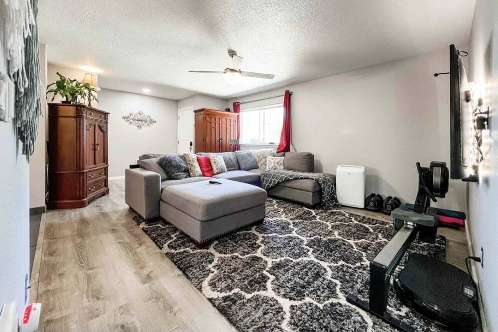 Photo of Livingroom in Prineville