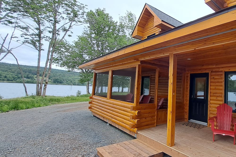 Photo of Patio Balcony in Antigonish County