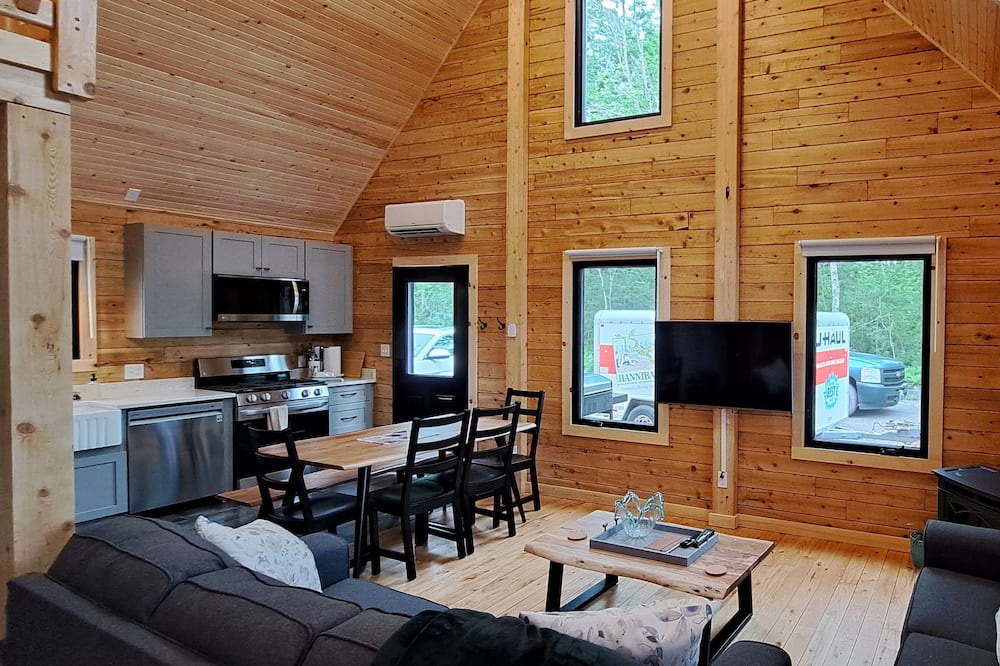 Photo of Livingroom in Antigonish County