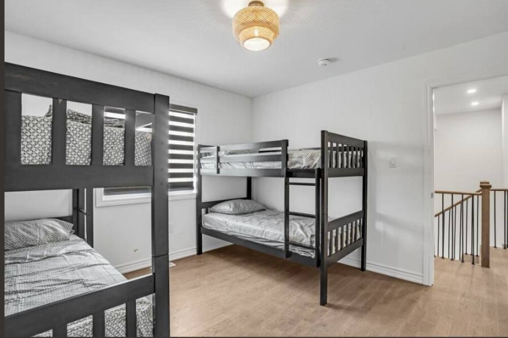 Photo of Bedroom in Wasaga Beach