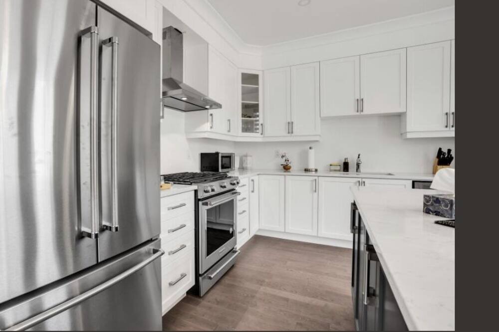 Photo of Kitchen in Wasaga Beach