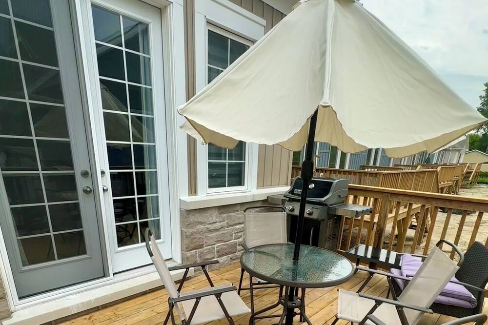 Photo of Patio Balcony in Wasaga Beach
