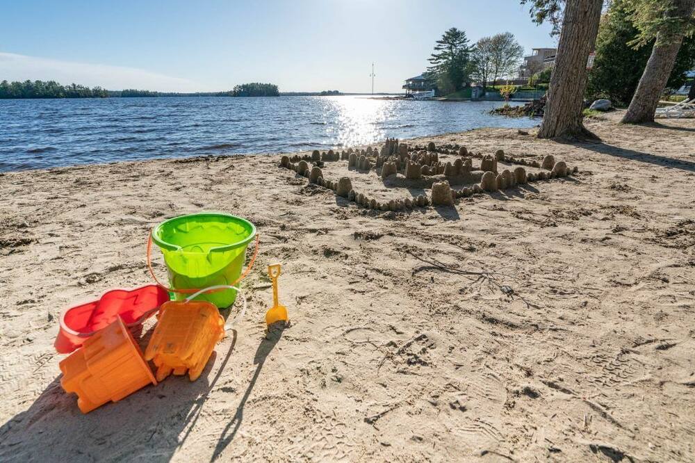 Photo of Others in Gravenhurst