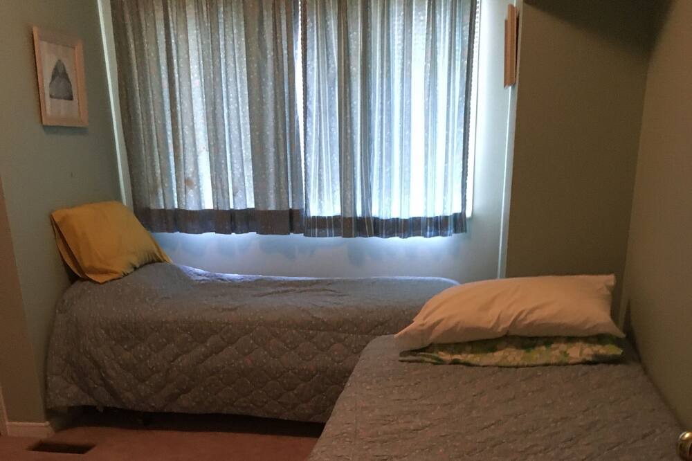 Photo of Bedroom in Gravenhurst
