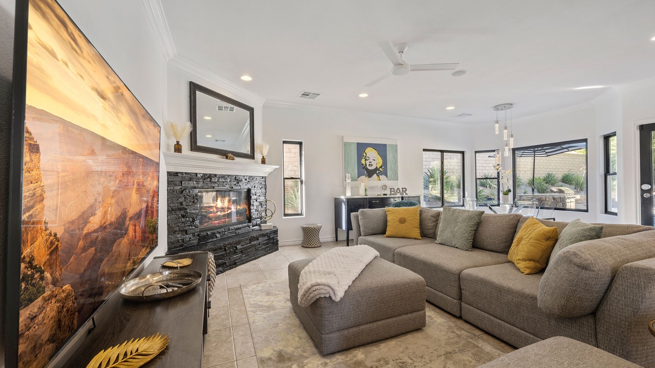 Photo of Livingroom in Santa Clarita