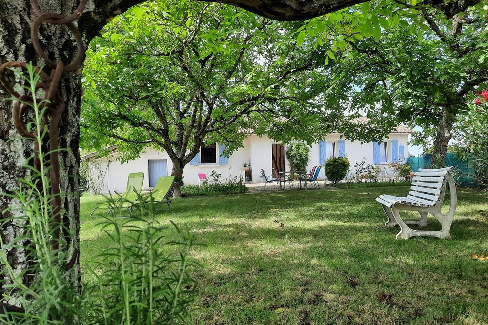 Photo of Outdoor in Lamothe-Capdeville