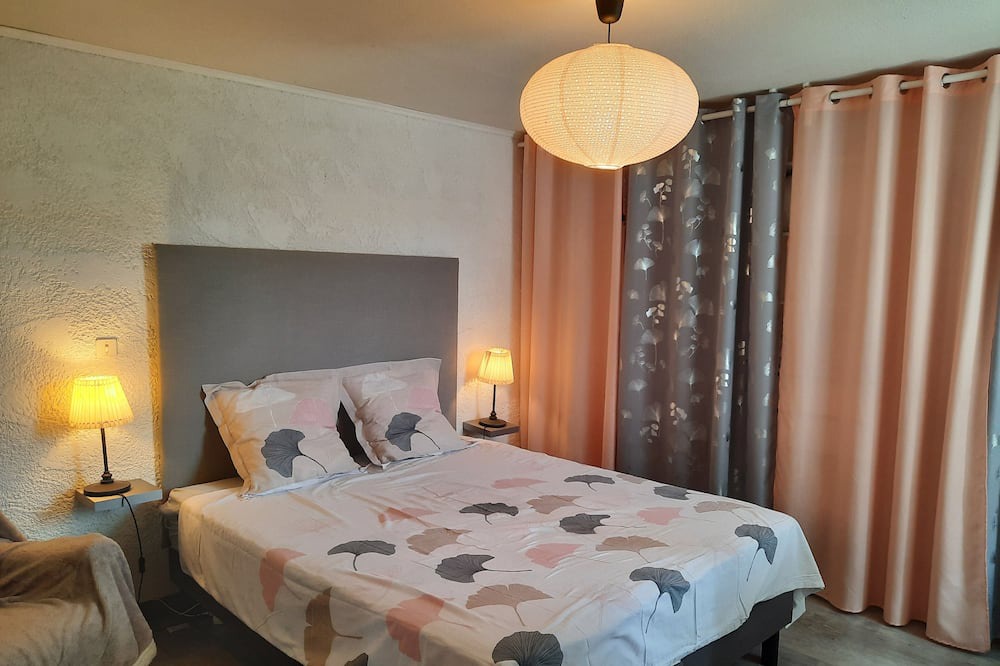 Photo of Bedroom in Lamothe-Capdeville
