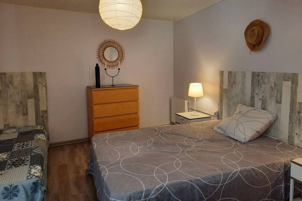 Photo of Bedroom in Lamothe-Capdeville